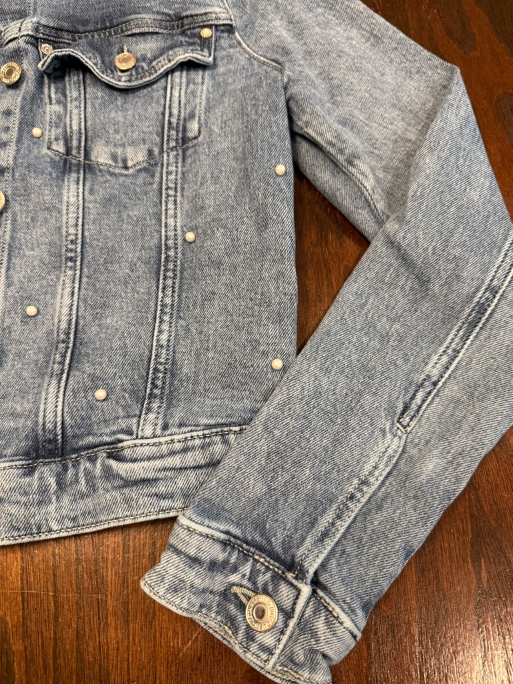 Vintage GUESS Pearl Denim Jacket. Y2K Light Wash Embellished Cropped Jean Coat S - Picture 3 of 16